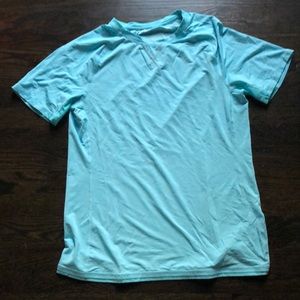 Men’s Lululemon top